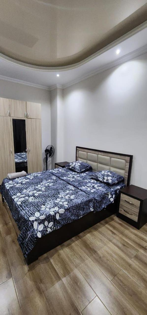 Love Chic LIVING - Modern 1 Bedroom By Republic Square, Middle of Center, New Building