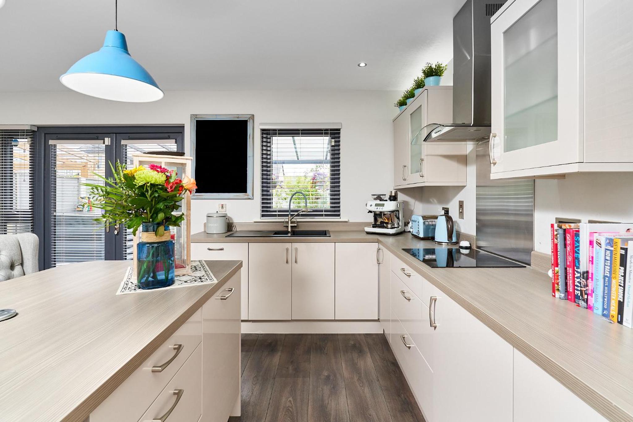 Modern Clonsilla Townhouse Sleeps 6