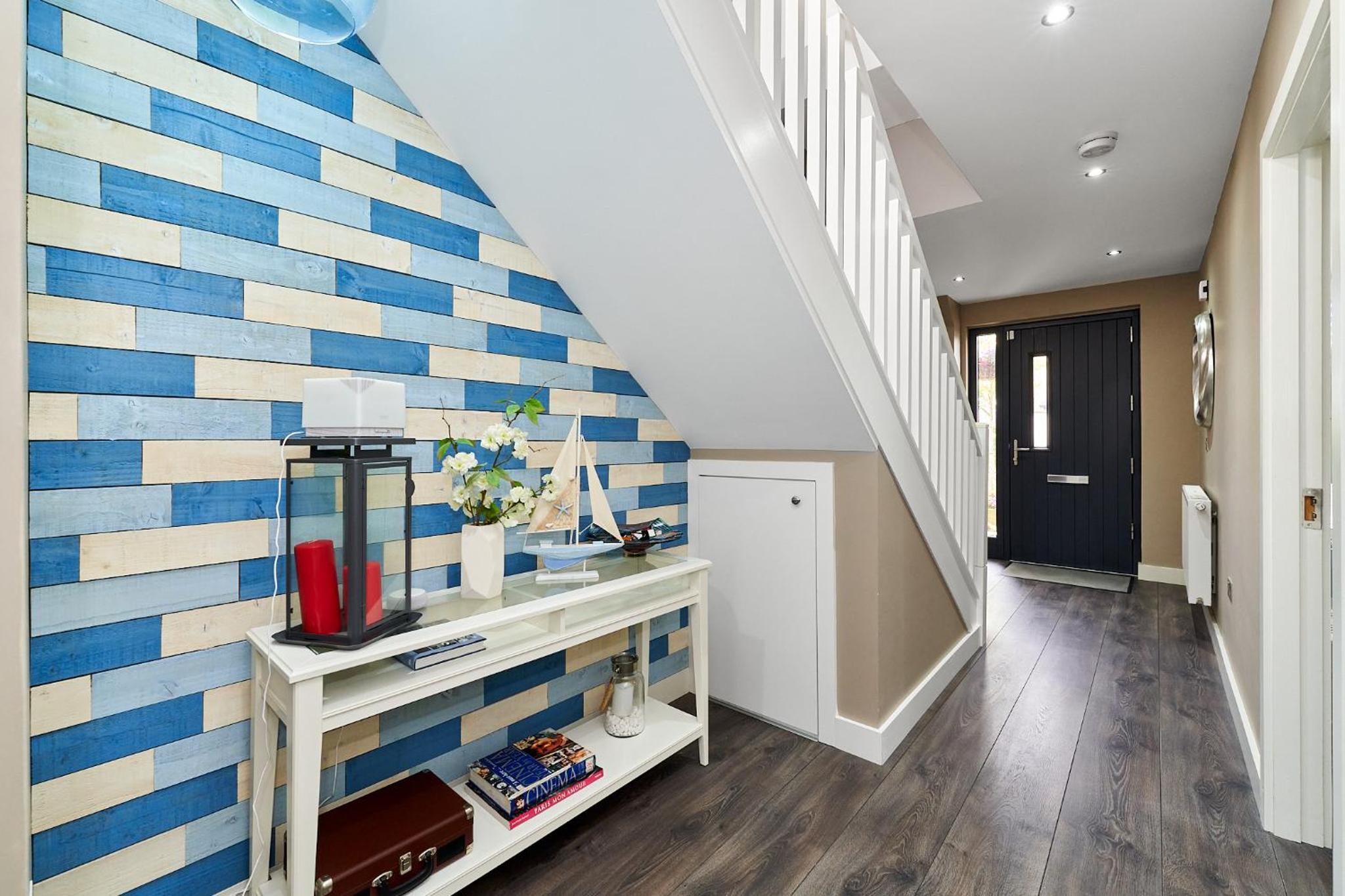 Modern Clonsilla Townhouse Sleeps 6