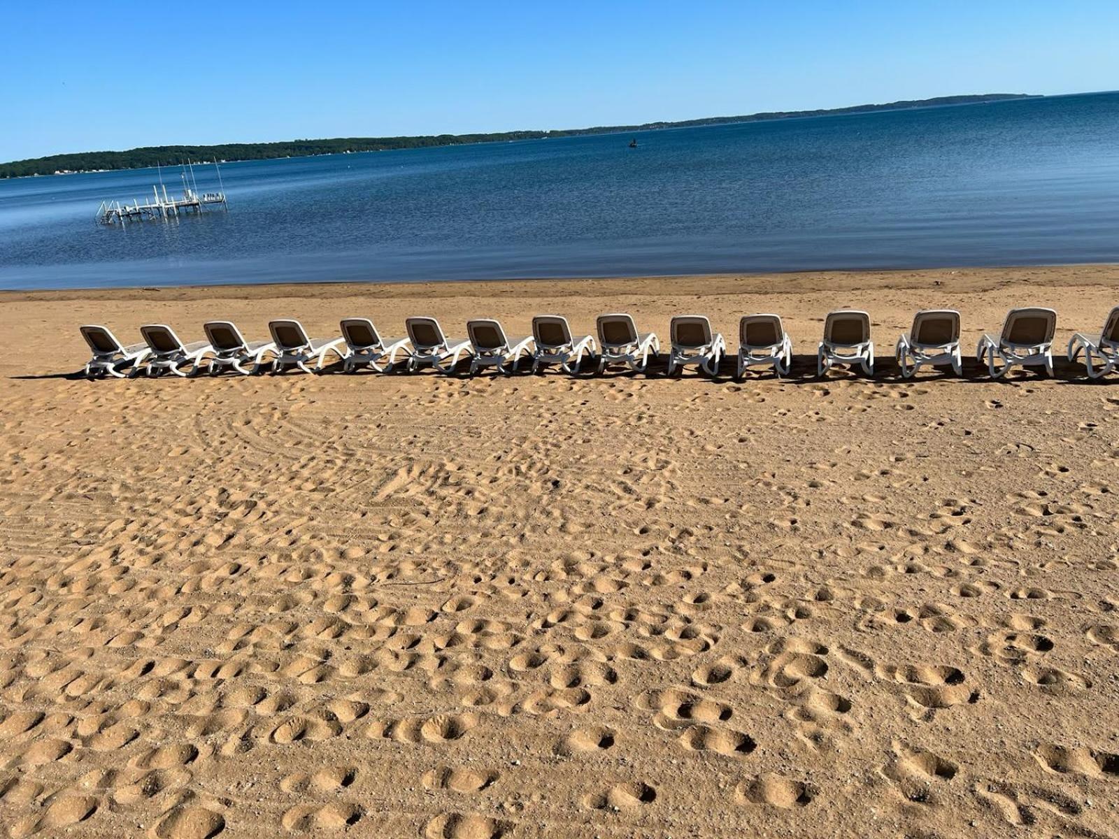 Suite with direct view of Grand Traverse Bay view 3