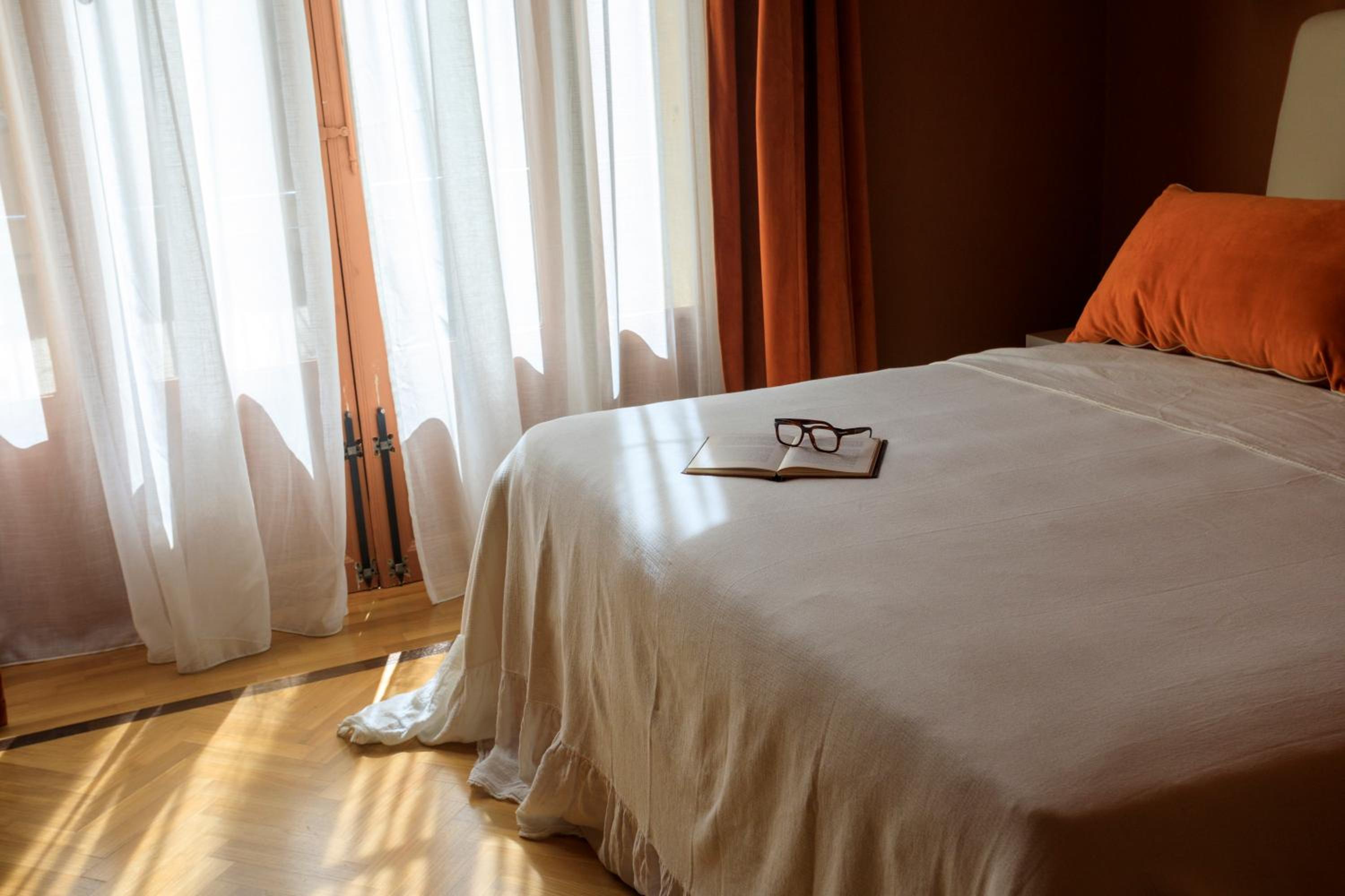 Belmonte LR Collection en Palermo — hotel room