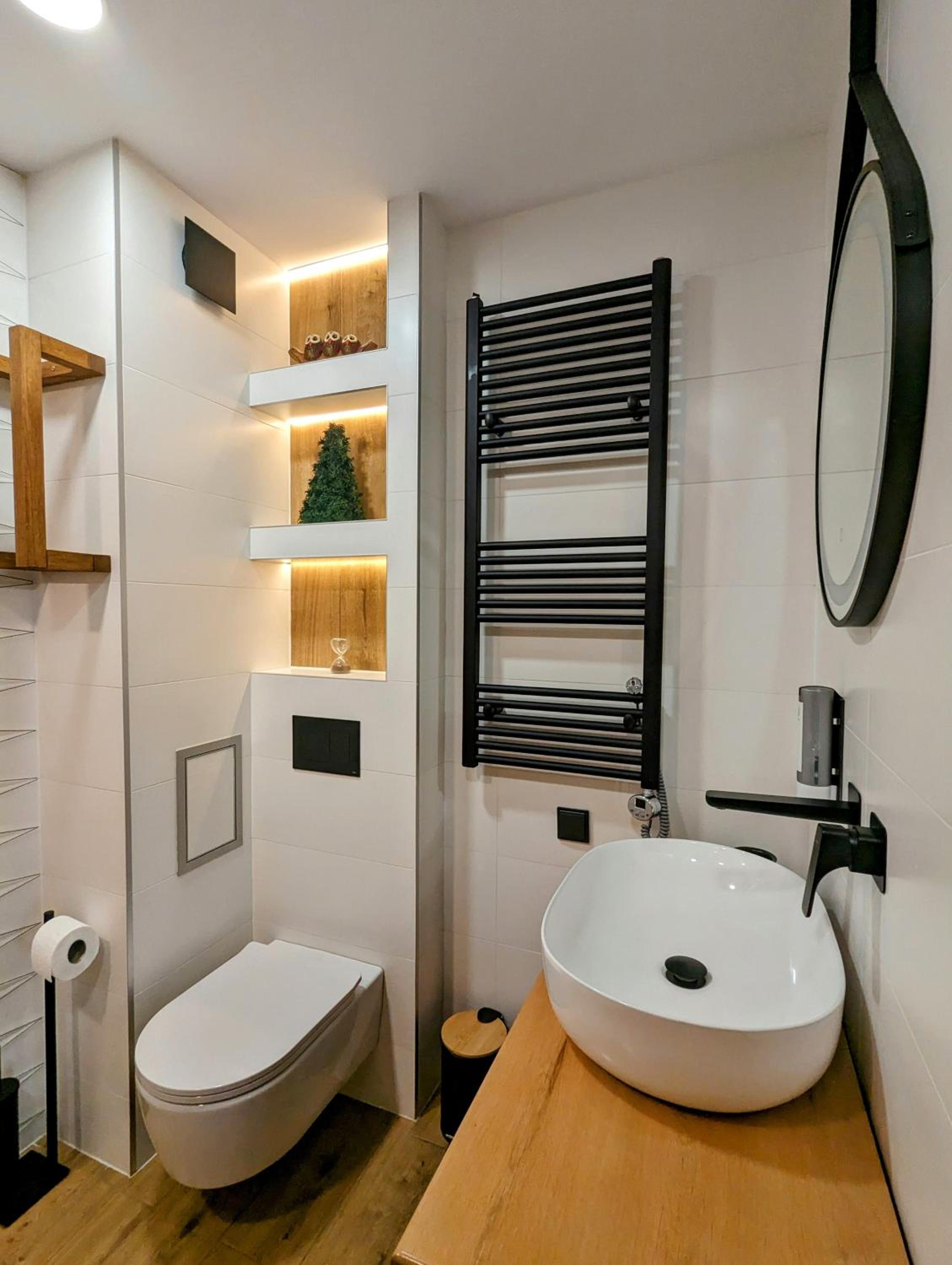 Pine & Wine Sauna Apartment