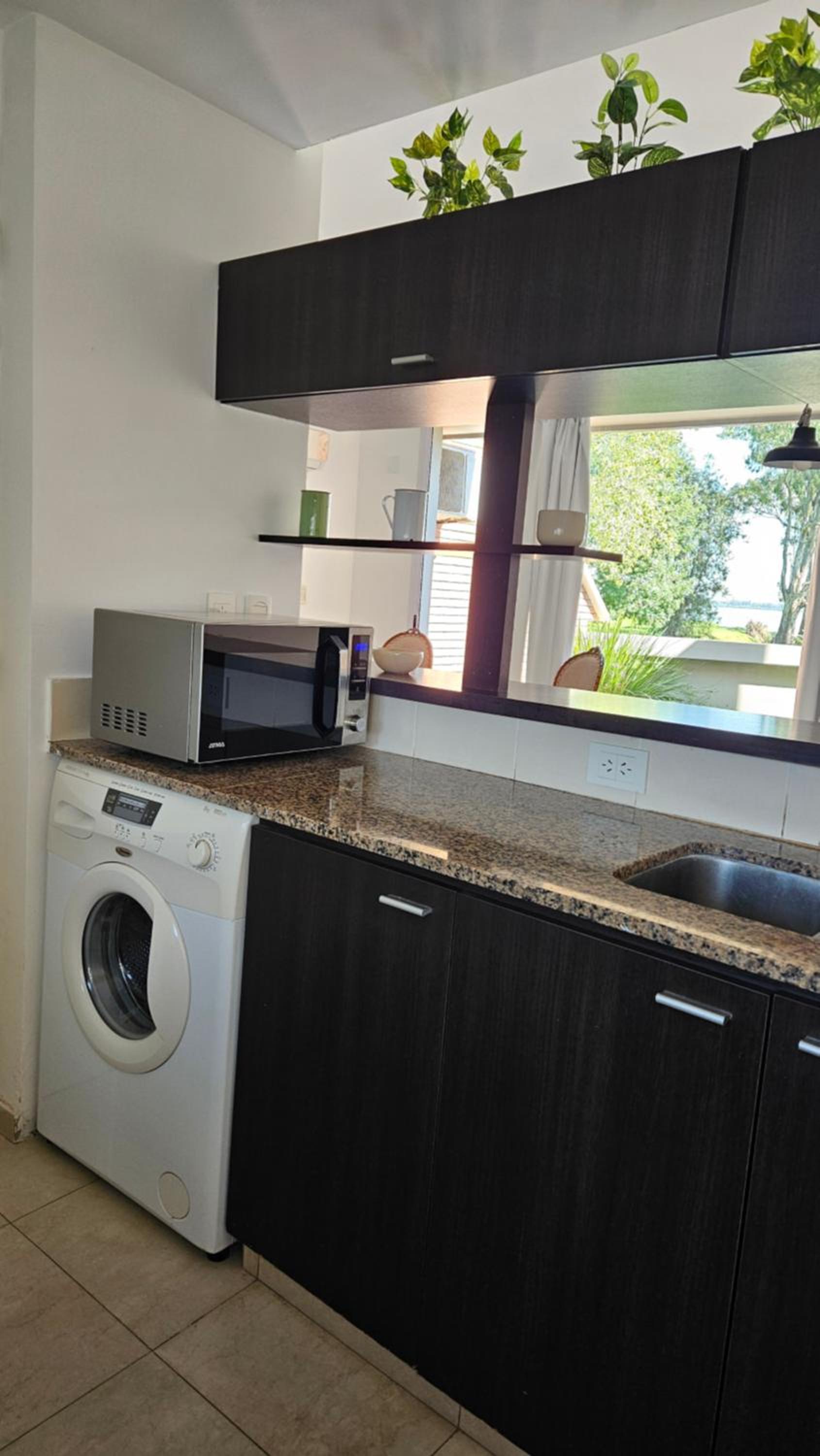 Duplex Magnolia frente a la laguna