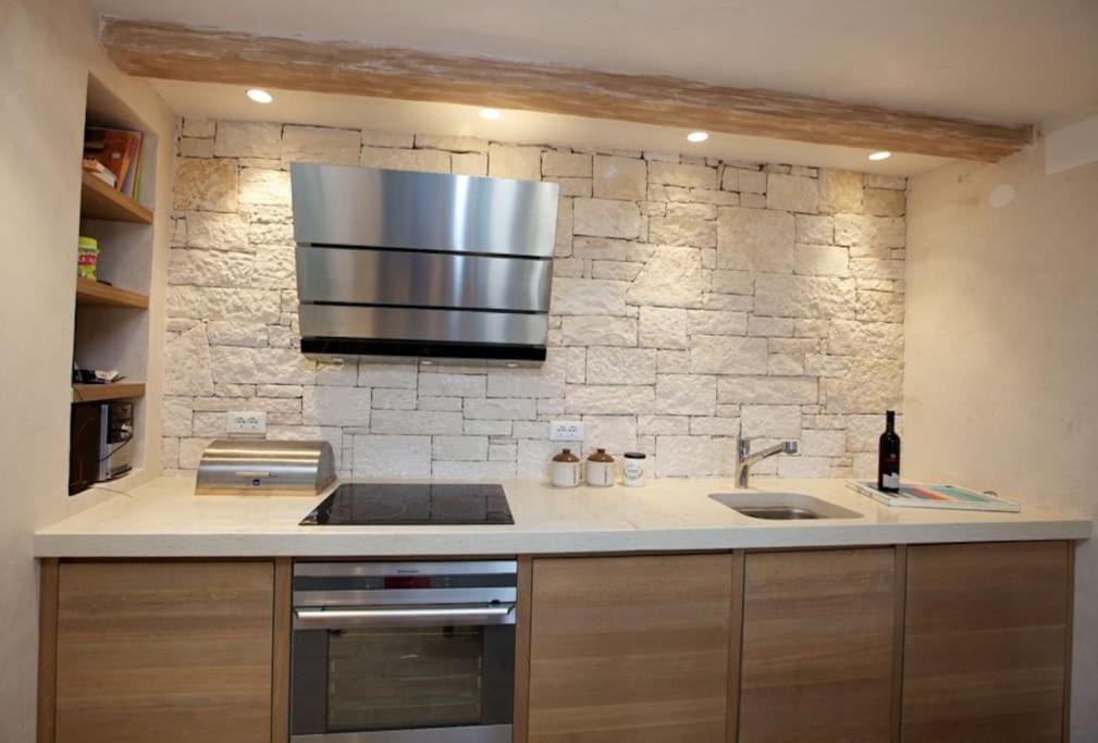 Charming holiday house in Vrsar view 4