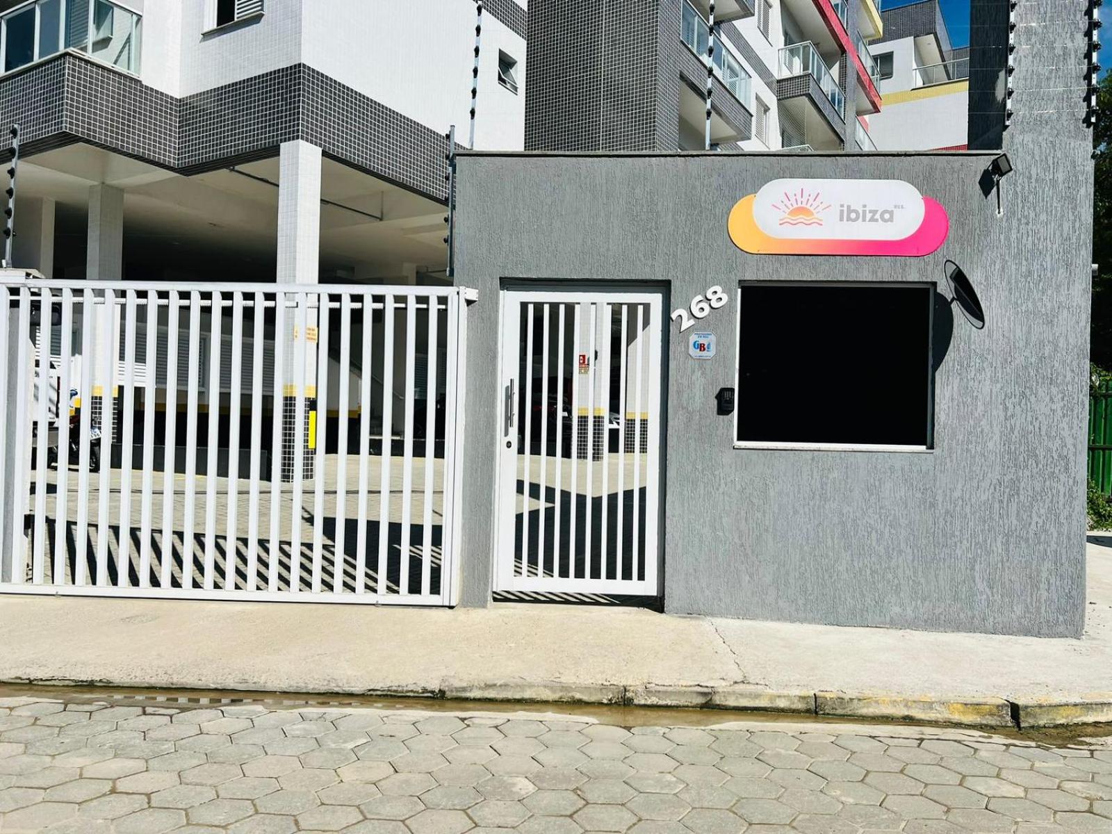 Apartamento Ubatuba Praia Grande NOVO COMPLETO