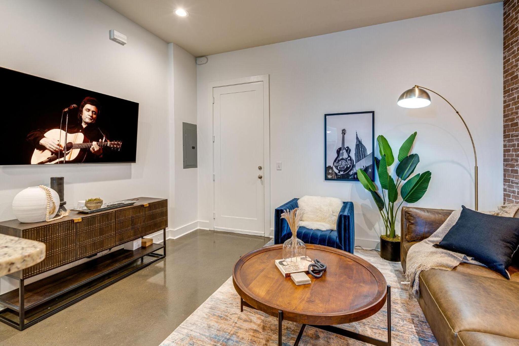 LOFTS AT 30TH - URBAN LOUNGE - MIN TO BROADWAY - Property Image 30