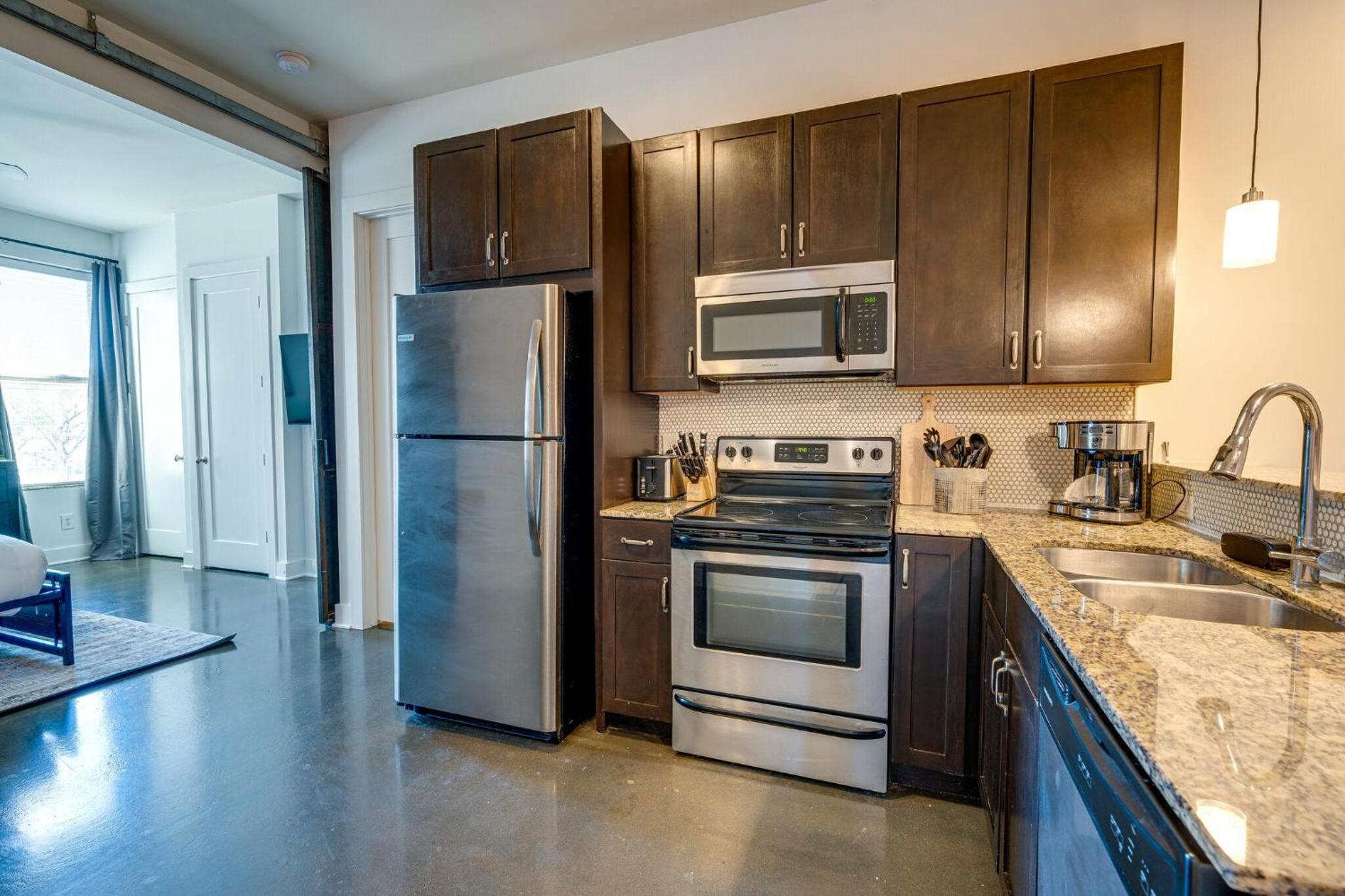 LOFTS AT 30TH - URBAN LOUNGE - MIN TO BROADWAY - Property Image 33