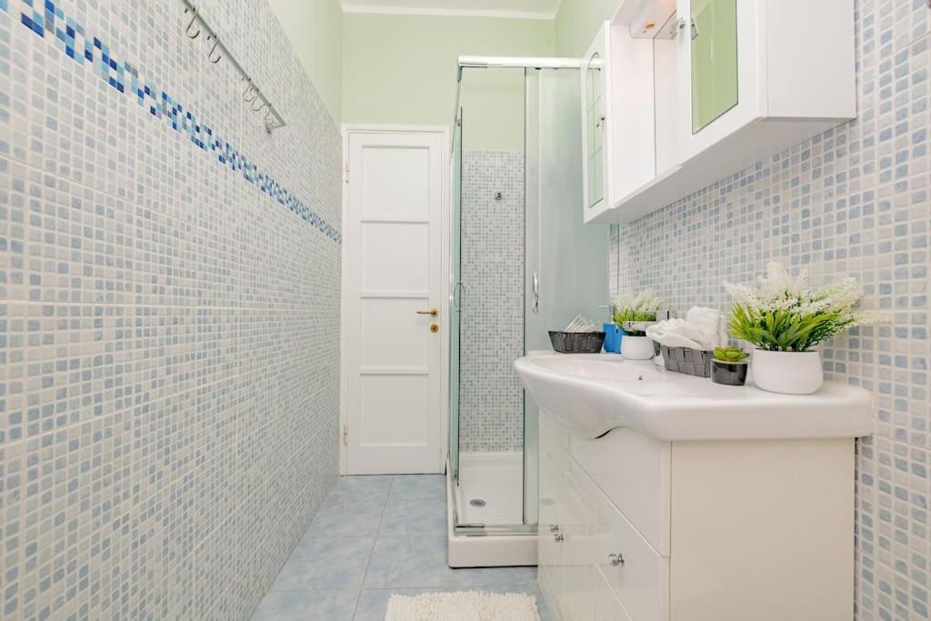 Bright & Cozy Home - City Center