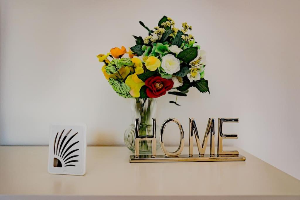 Bright & Cozy Home - City Center