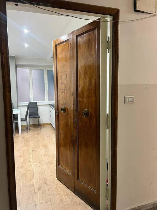 Don Cozzolino Apartment