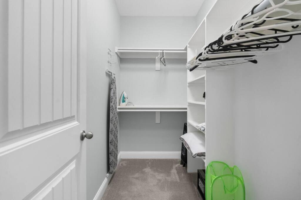Quick Access Bus/Metro Gorgeous/Elegant Home view 4