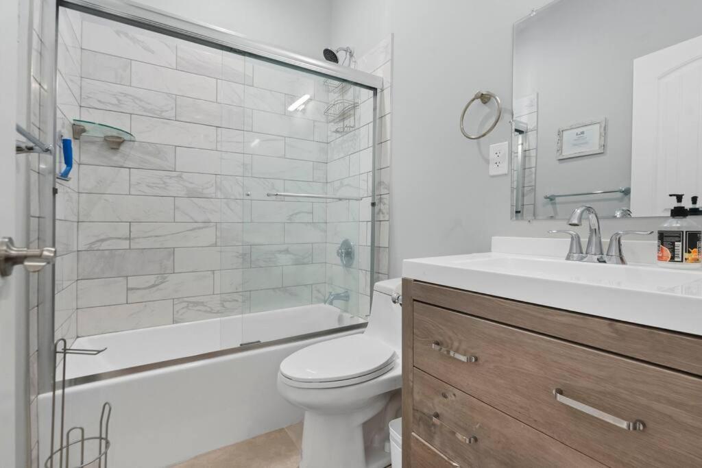 Quick Access Bus/Metro Gorgeous/Elegant Home view 5