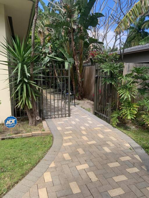 Tropical Classic Retro Florida, Private 2 bedroom Suite with Best Location view 2