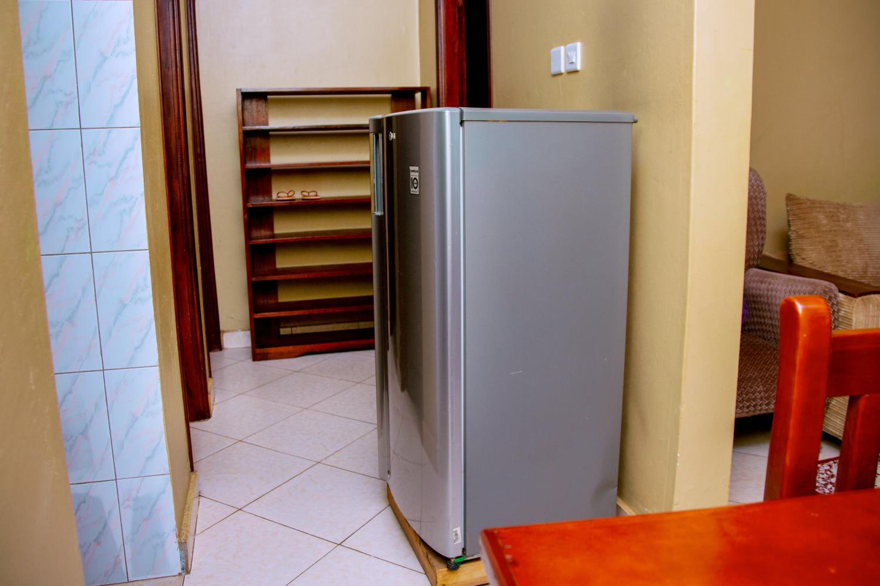 Beautiful 2-Bed house in Kampala view 3
