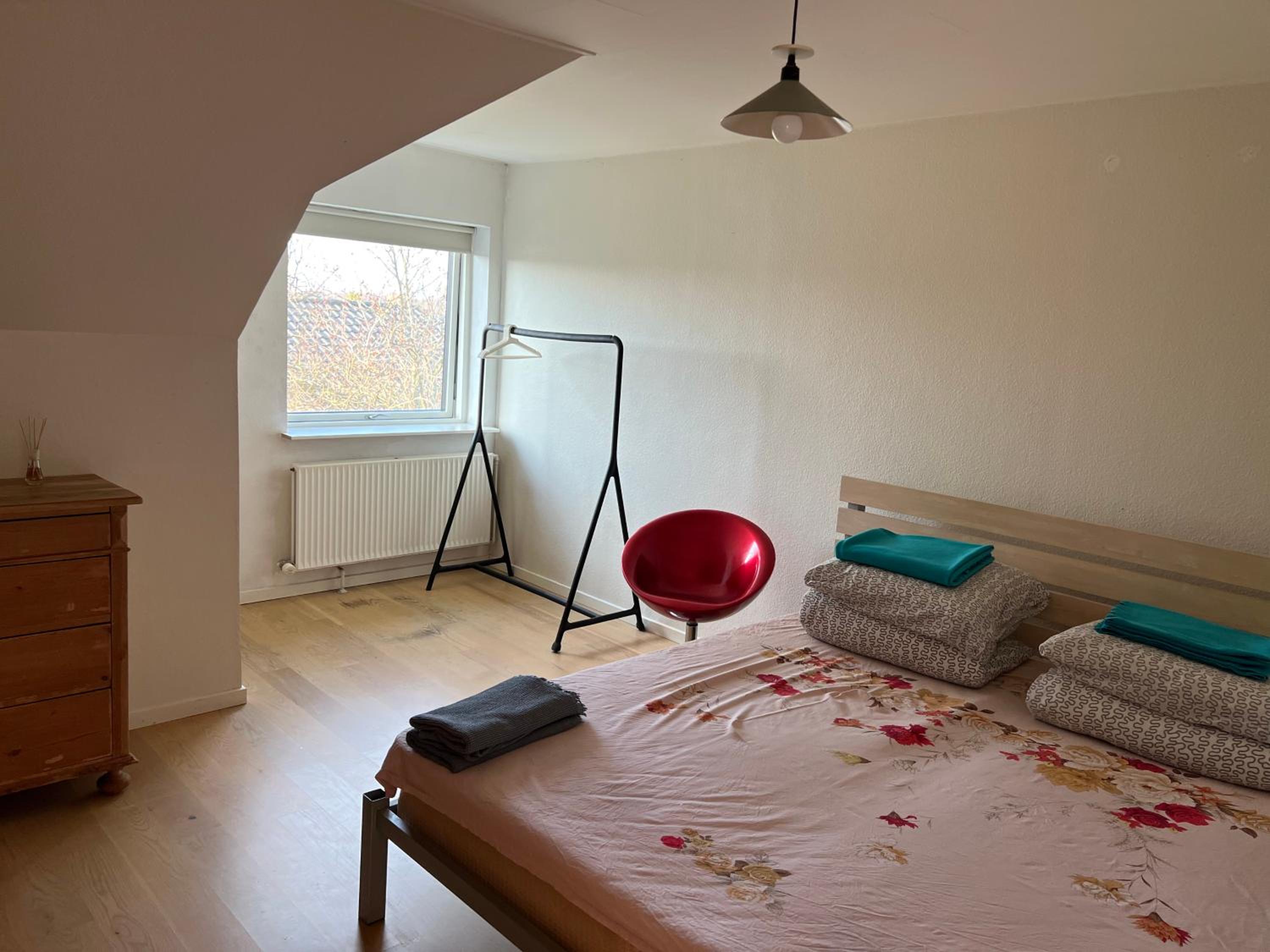 Quiet villa apartment close to everything