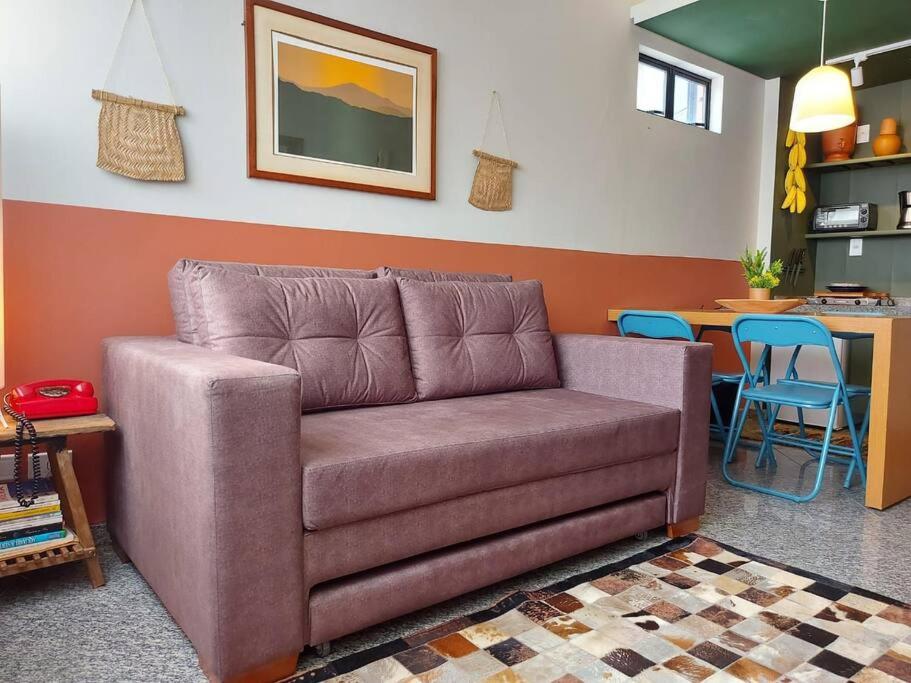 Aconchegante flat 1Q Prox a Praça Cívica ll BX01H