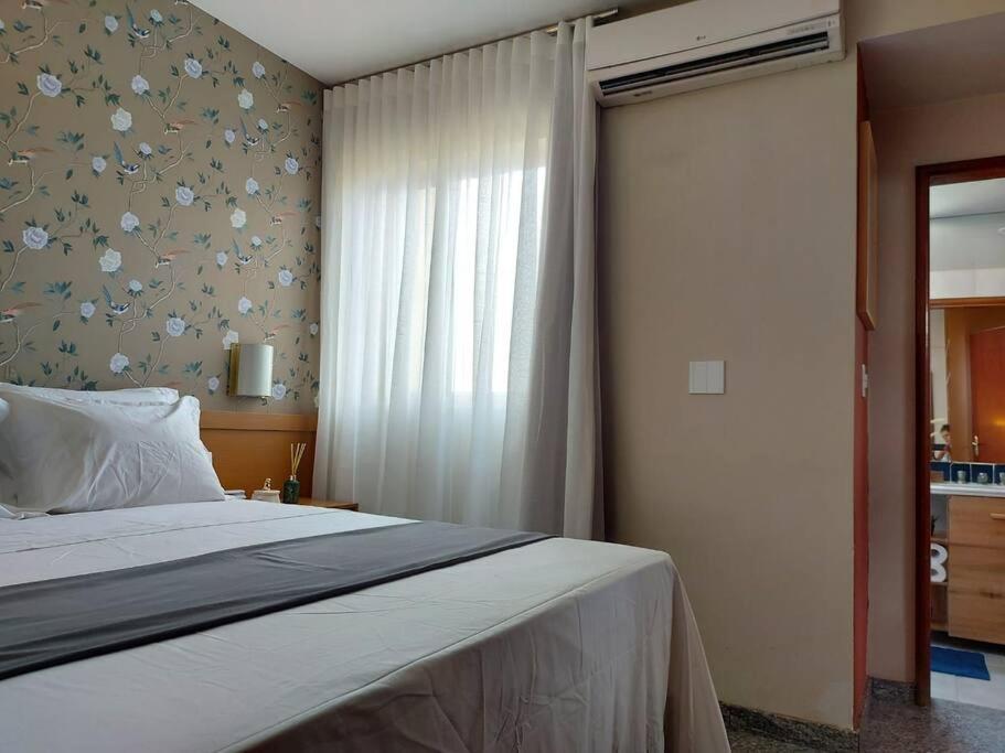 Aconchegante flat 1Q Prox a Praça Cívica ll BX01H