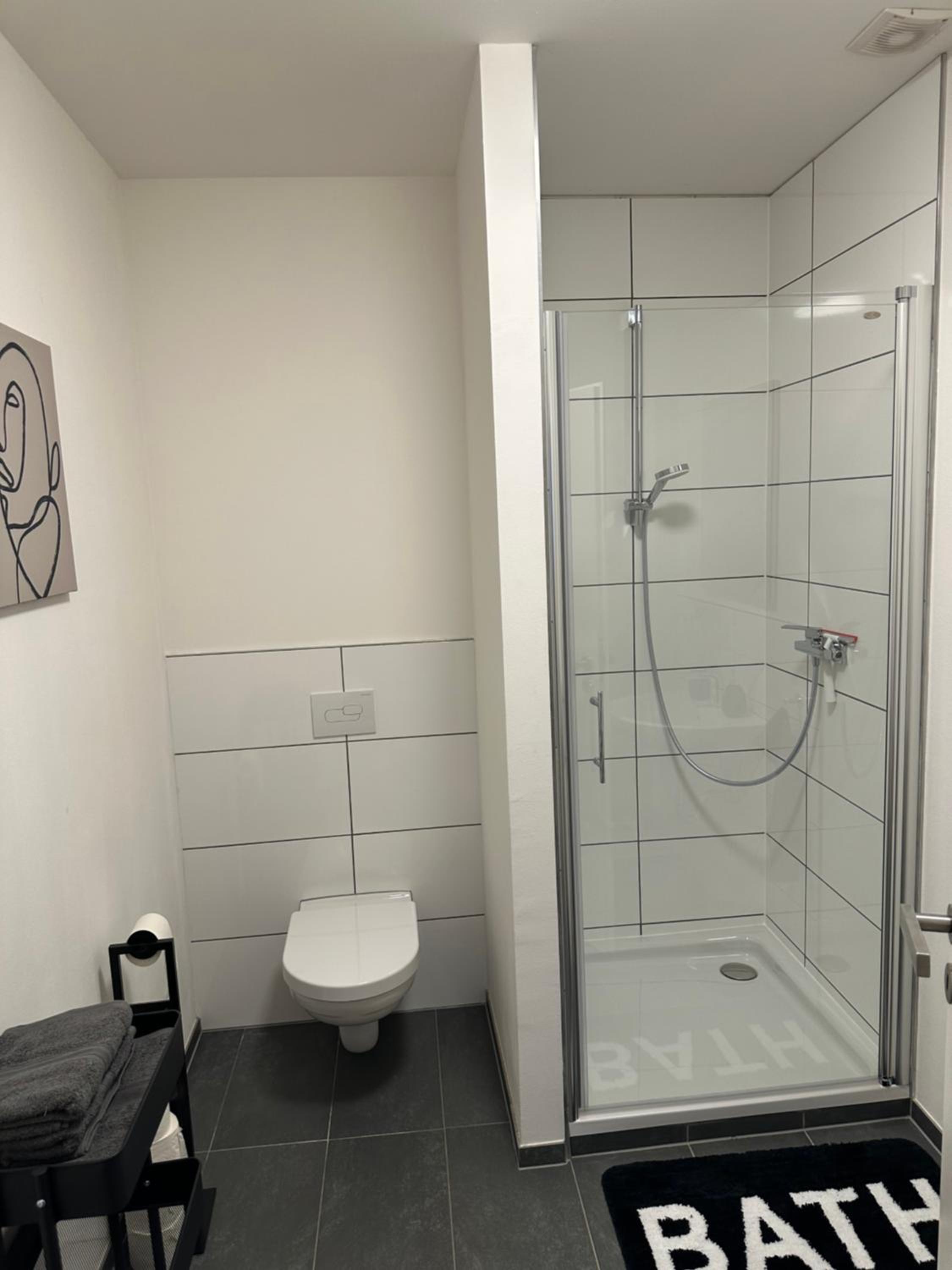 MOLA Apartments-Apartment im Herdecker Zentrum für 3 Gäste-Gratis Parkplatz-Highspeed WLAN-auch für Langzeit geeignet