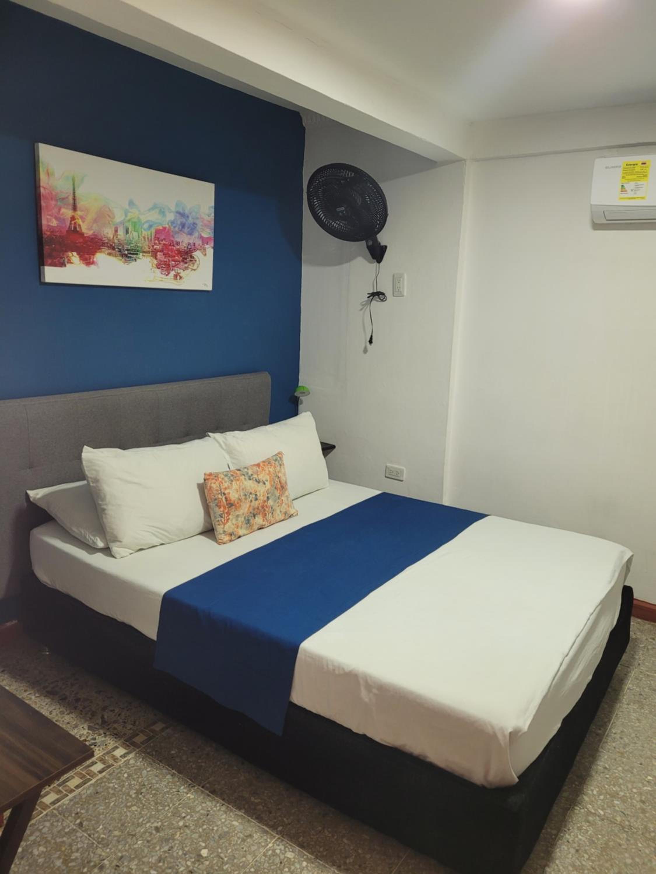 Costana - Hostal view 4