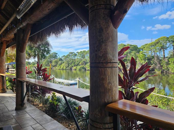 Cape Crossing Resort & Marina