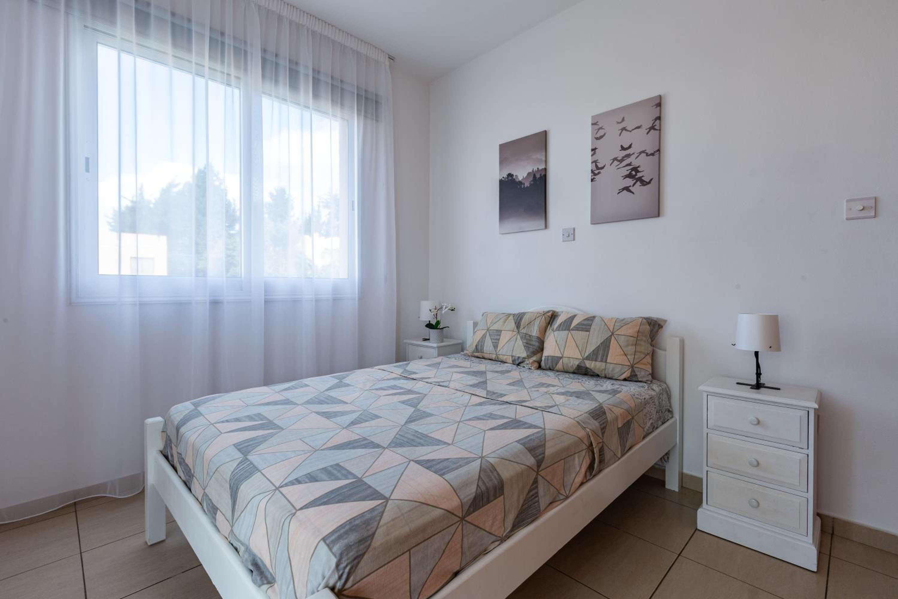 Beautiful 2 bed apartment in Paphos Cyprus