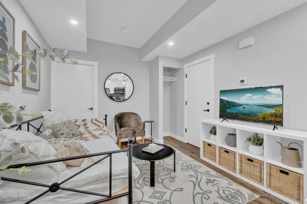 Stylish Suite-NearWEM-4 Bed-Central
