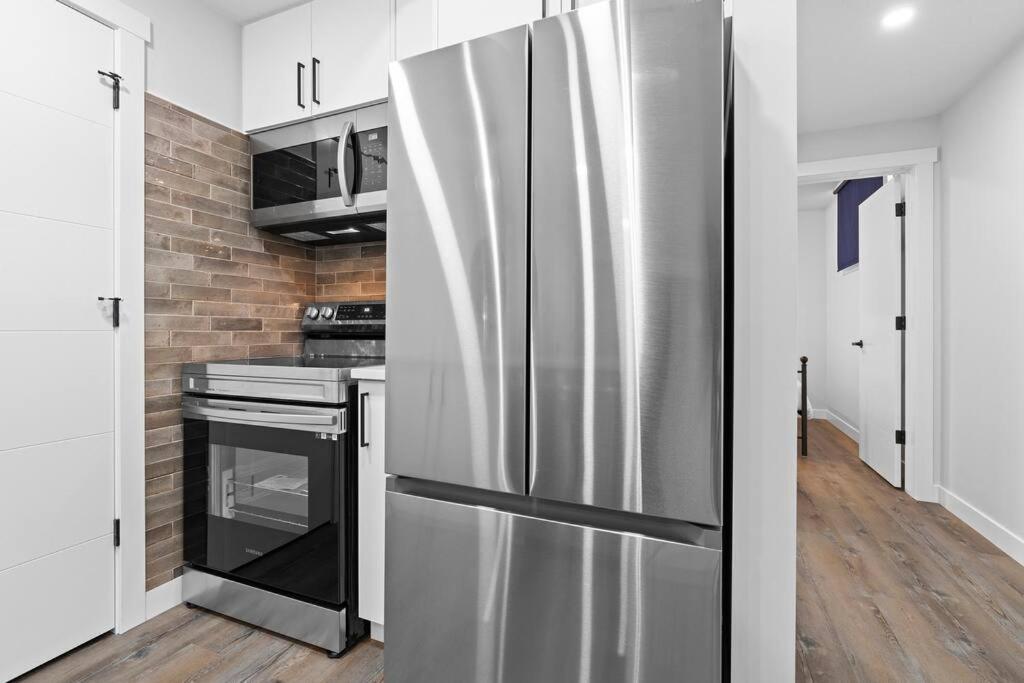 Stylish Suite-NearWEM-4 Bed-Central
