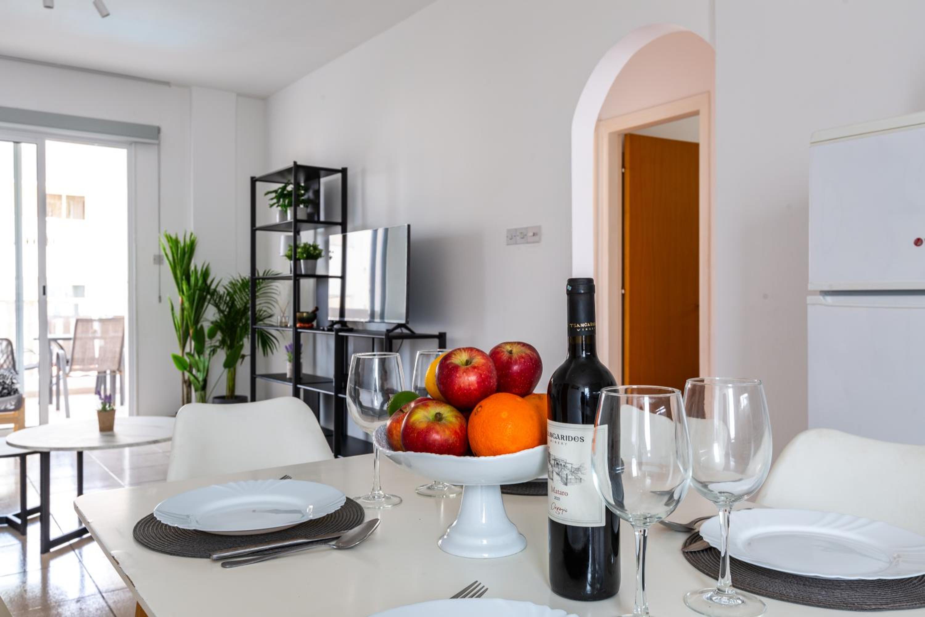 Beautiful 2 bed apartment in Paphos Cyprus