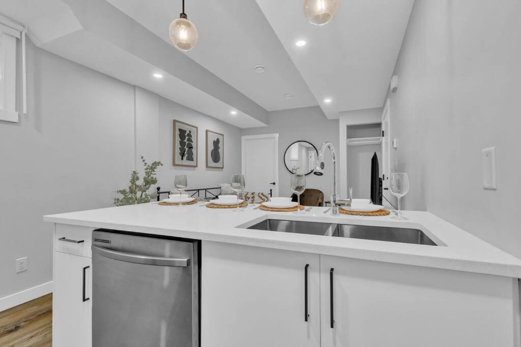 Stylish Suite-NearWEM-4 Bed-Central