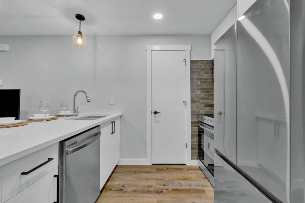 Stylish Suite-NearWEM-4 Bed-Central
