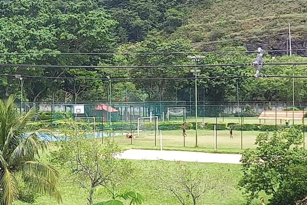 Reserva do Sahy APT Frente Mar Pé na areia