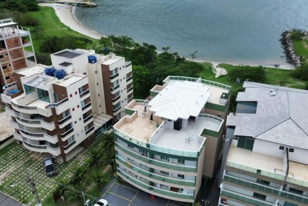 Reserva do Sahy APT Frente Mar Pé na areia