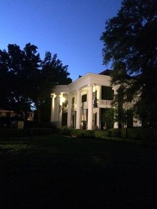 Belle Oaks Inn