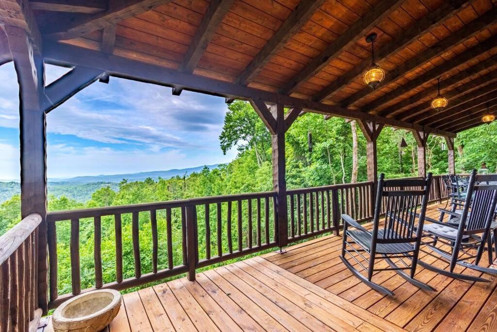Spectacular View! Orchard Vista Mountain Cabin (3 bdrms) view 5