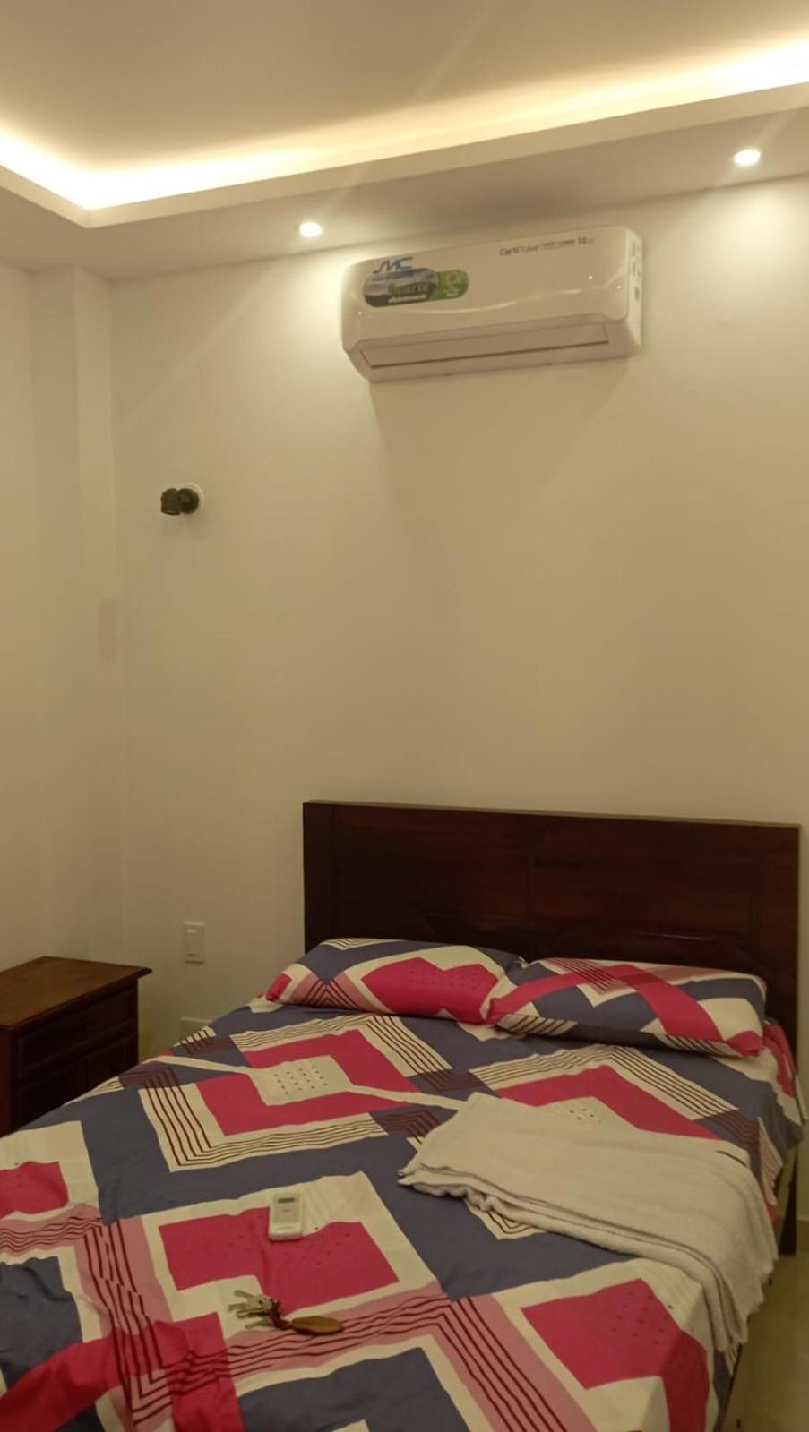 HOSTAL SALINAS HOUSE