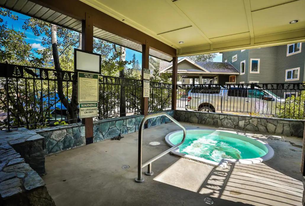 Timberline Condos - Aspen Building