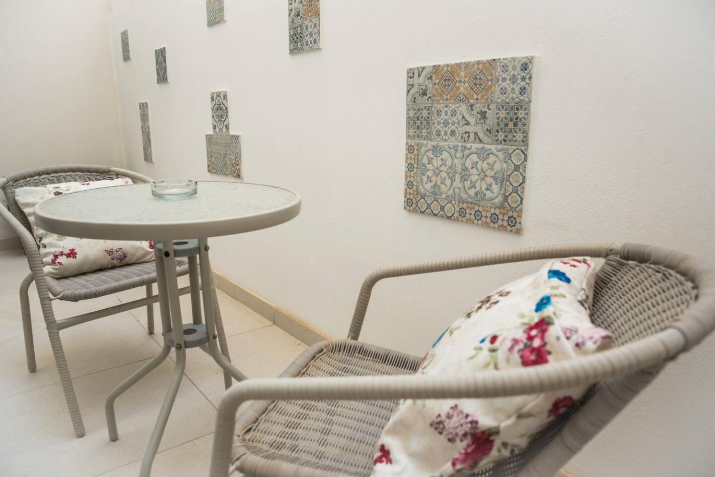 Lovely 1bed Maisonette Qawra By Homely photo 2