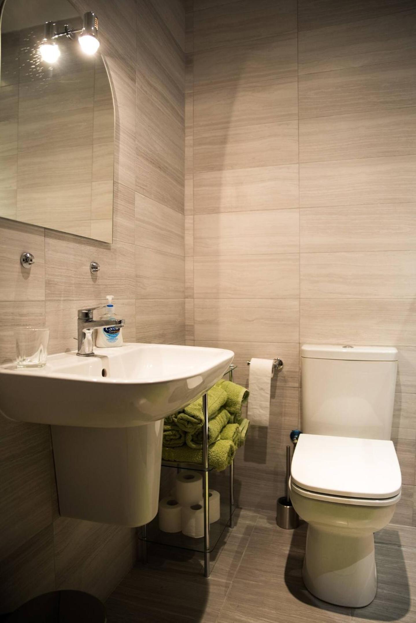 Lovely 1bed Maisonette Qawra By Homely photo 5