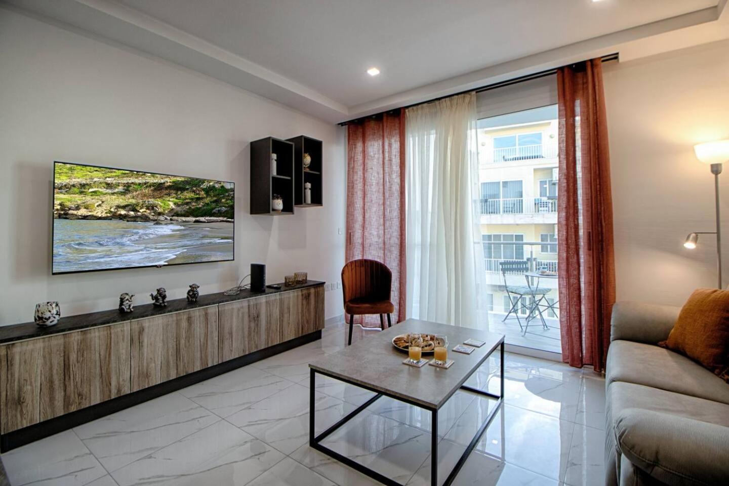 3Bed Mellieha with shared heated pool by Homely view 4