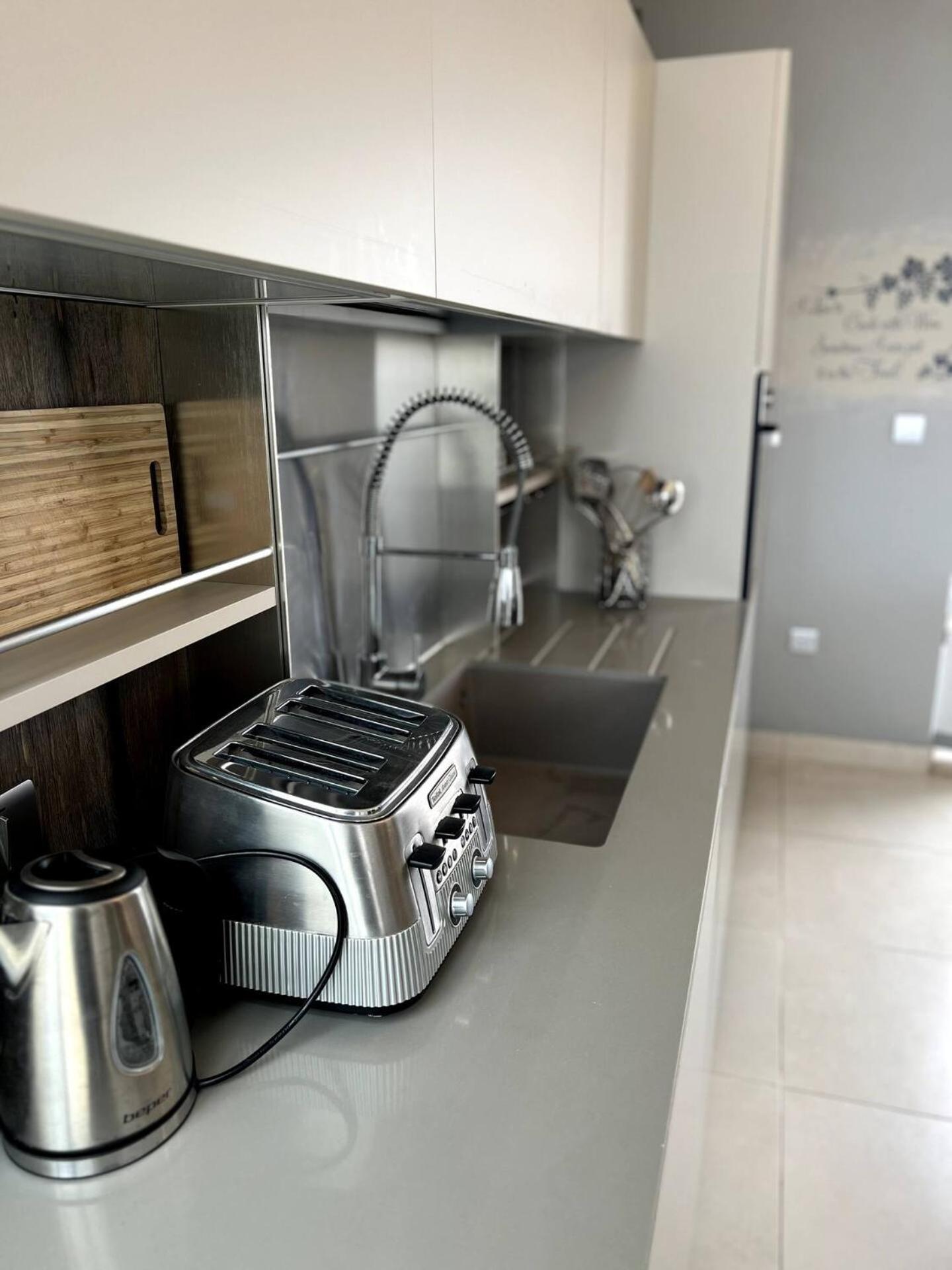 Mellieħa Village Penthouse With Terrace - Sleeps 4 view 3