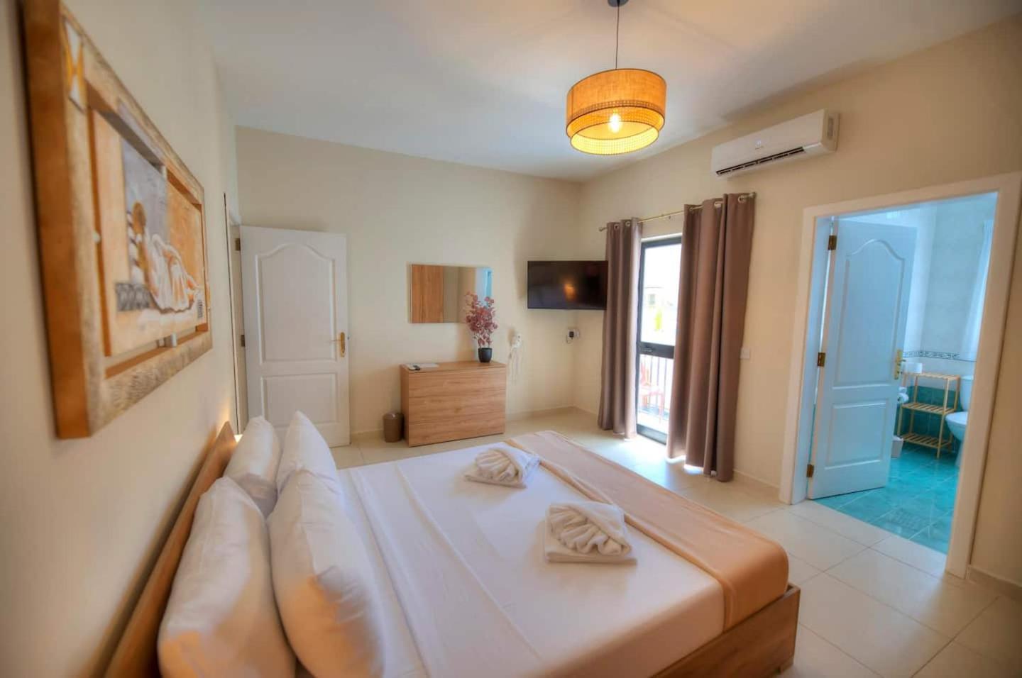 St Julians lovely 3 bedrooms by Homely photo 3