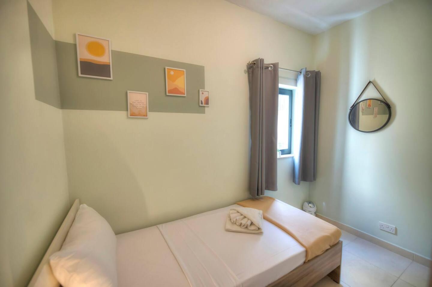 St Julians lovely 3 bedrooms by Homely photo 3