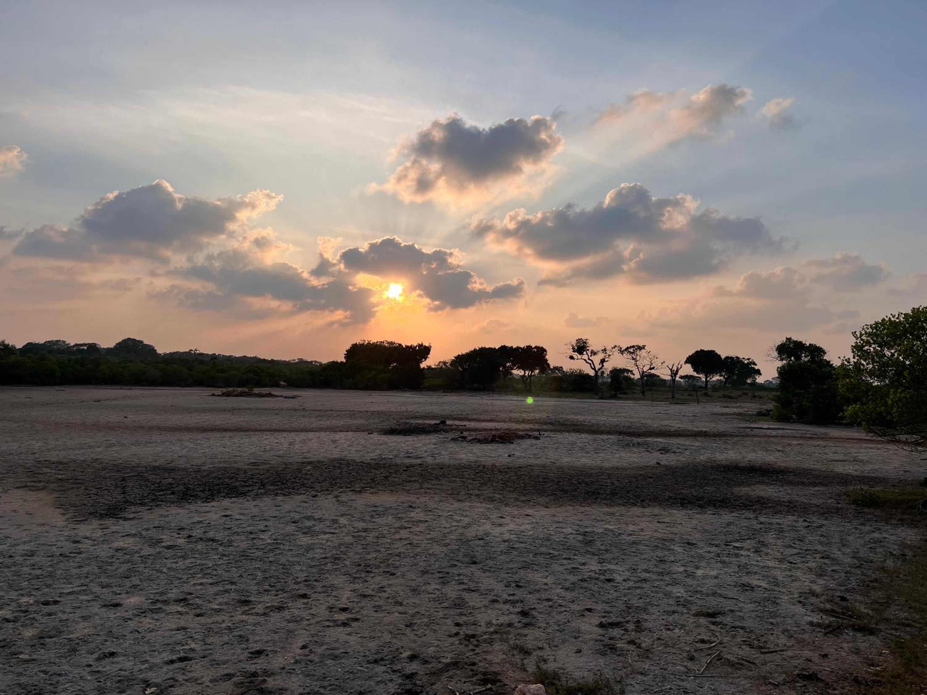 Nilaveli Irakkandy Lagoon Tent Campground