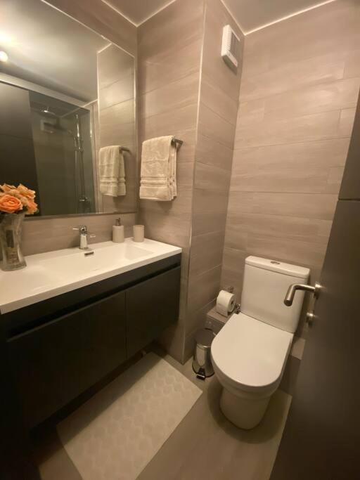 Maravilloso Depto nuevo 2D 2B centro frente al lago con piscina techada temperada, jacuzzi y gimnasio