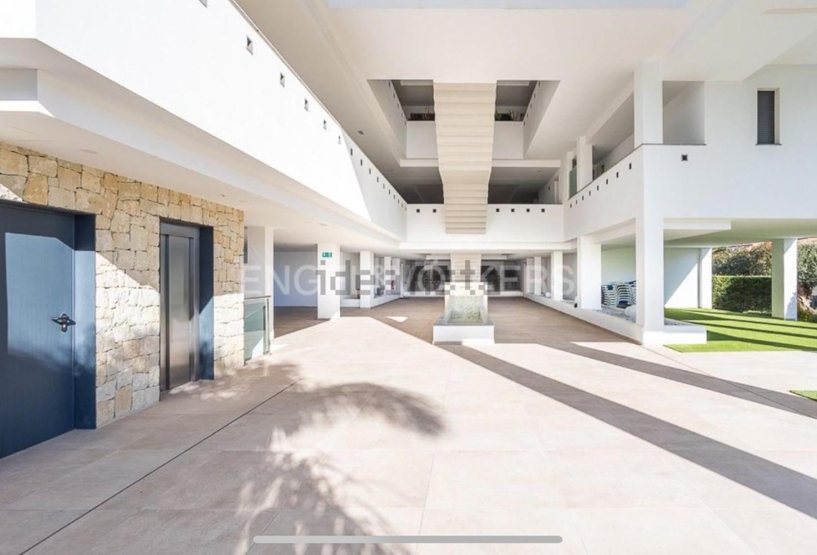 PRECIOSO APARTAMENTO JUNTO A PLAYA EN DENIA