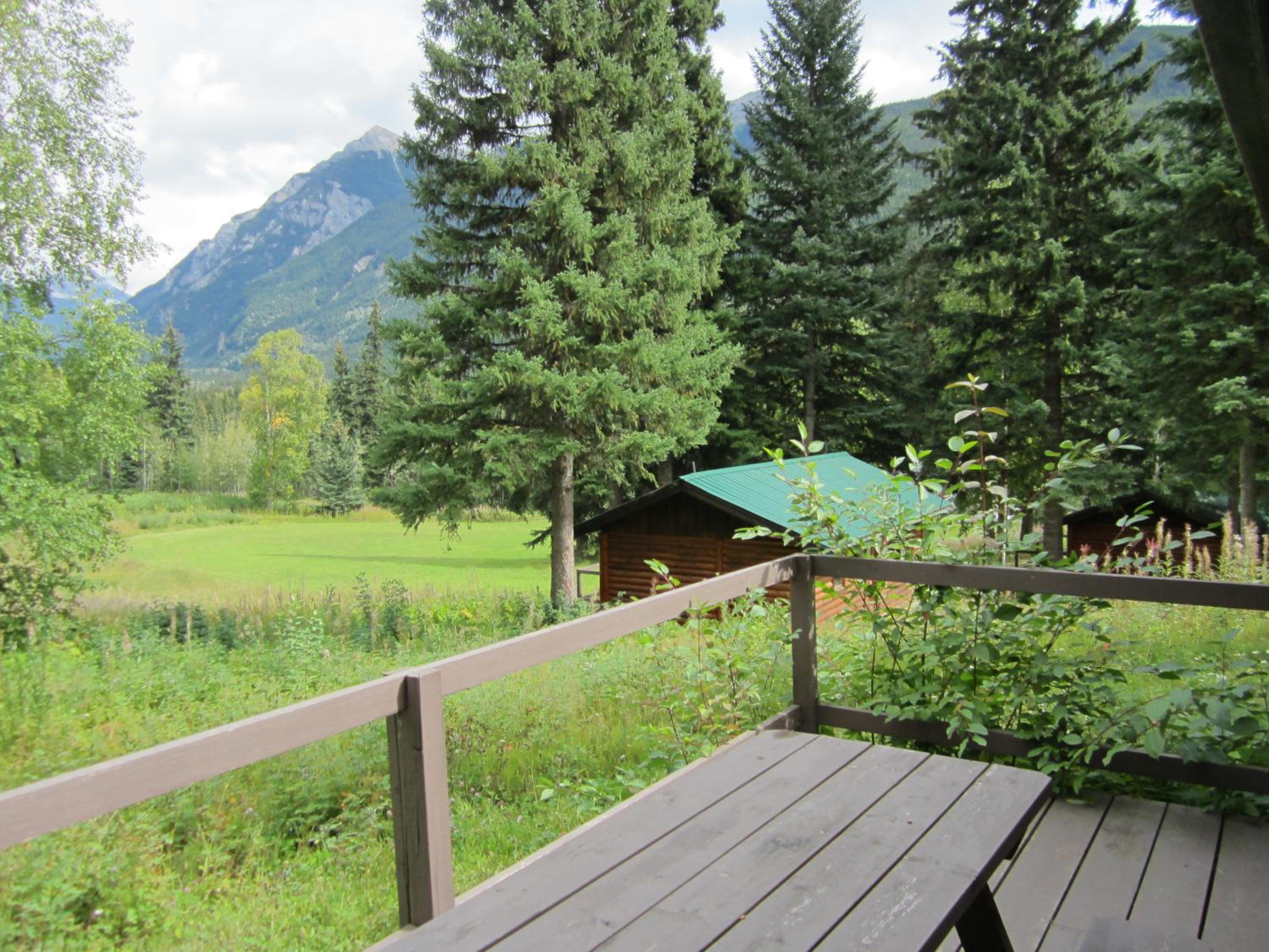 Mount Robson Lodge