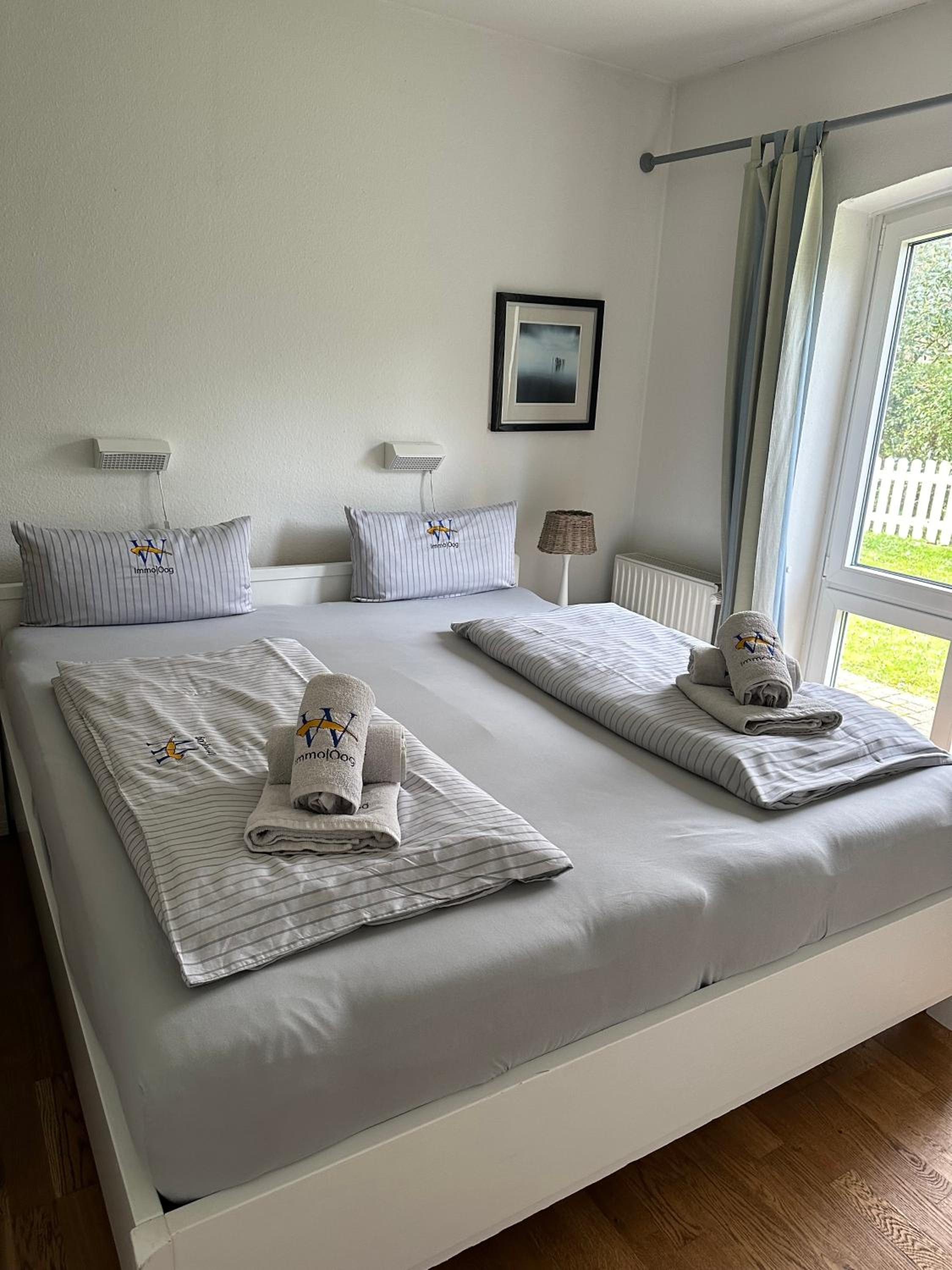 WangerRose - Familienwohnung für Groß und Klein und Hundefreunde view 2