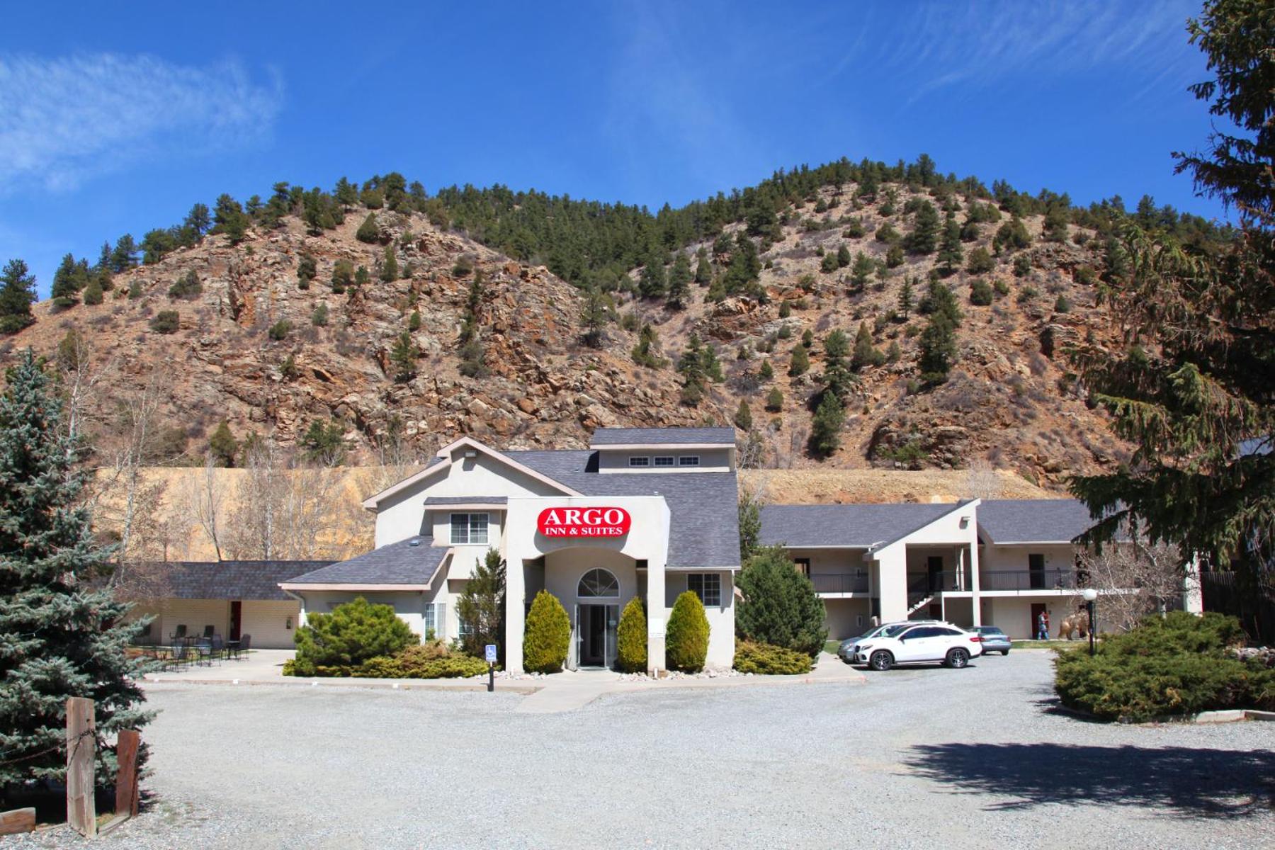 Argo Inn and Suites - Property Image 1