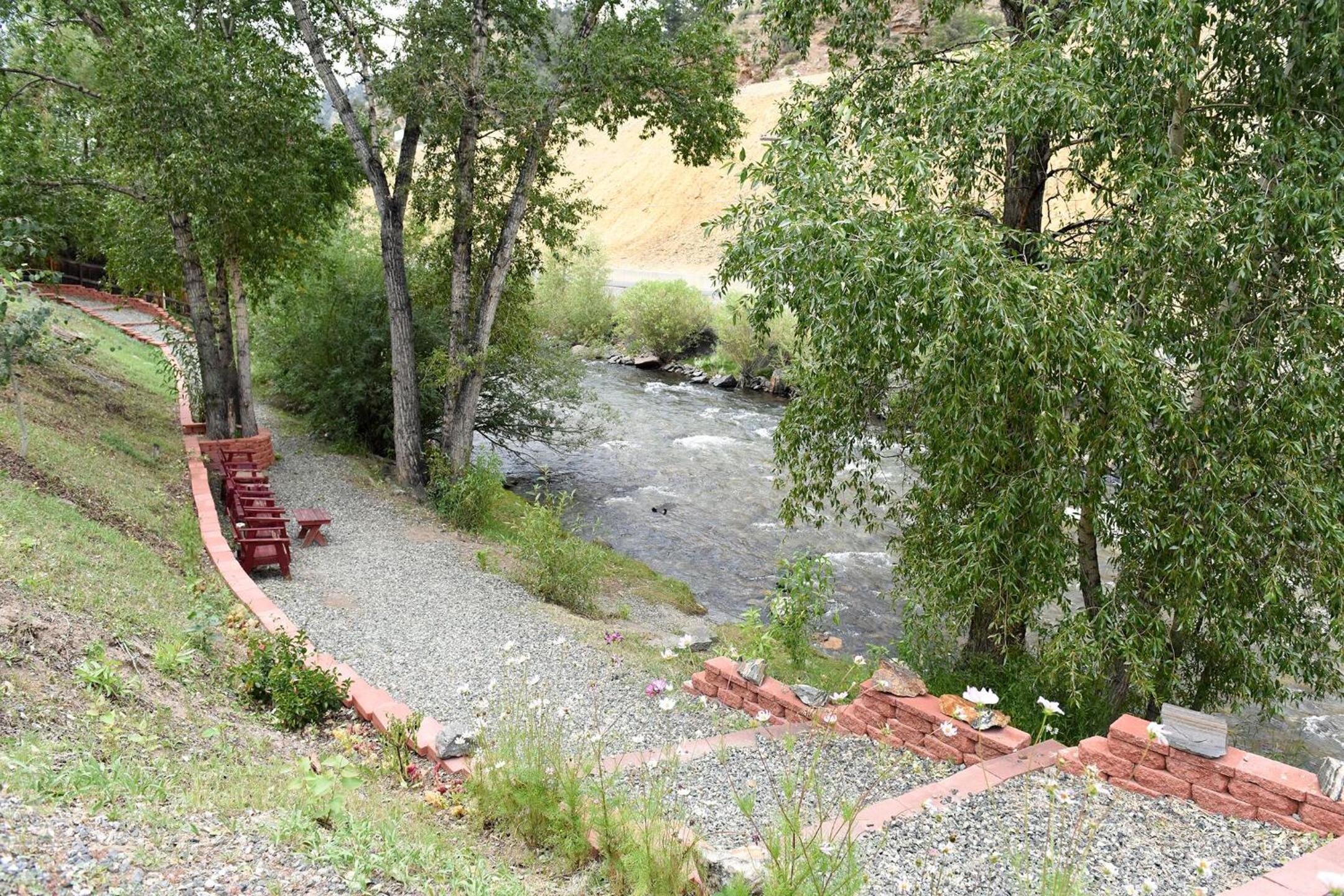 Argo Inn and Suites - Property Image 3