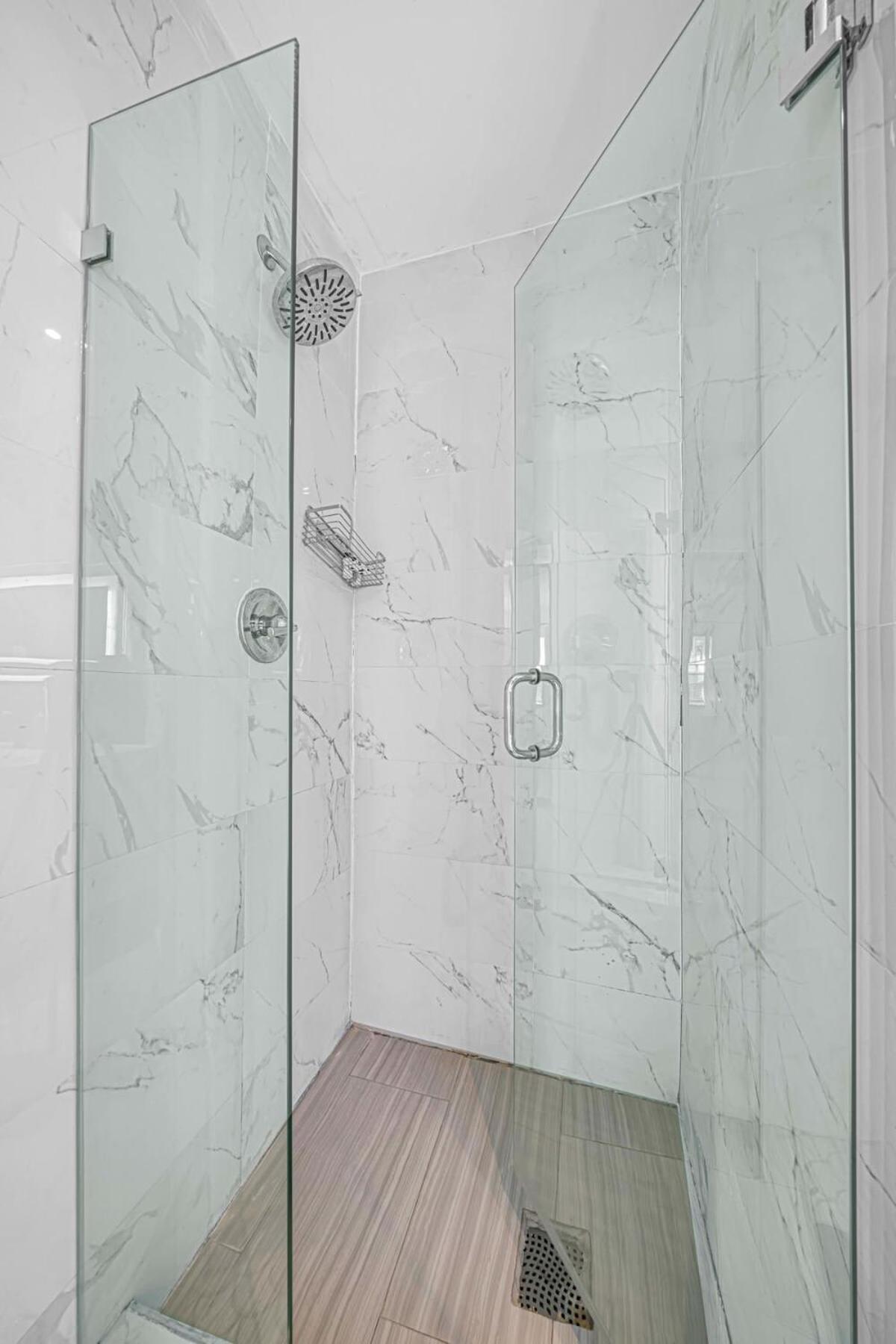 Renovated Gem: Prime Spotless Ideal